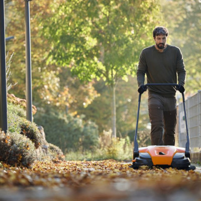 Spazzatrice manuale KG 770.0 (Ultimo pezzo da esposizione) 