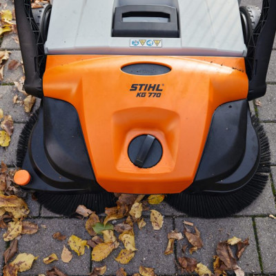 Spazzatrice manuale KG 770.0 (Ultimo pezzo da esposizione) 